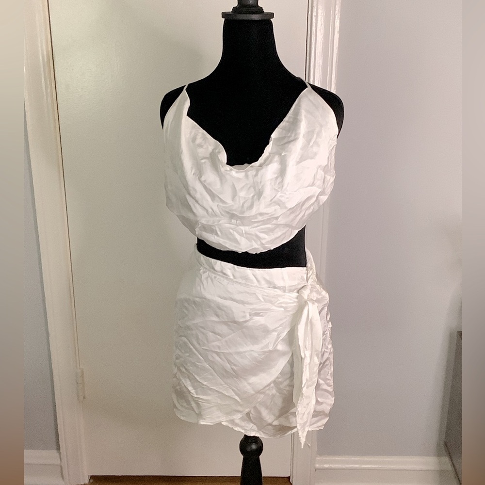 Indah Top & Skirt Set